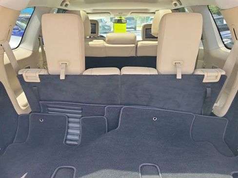 Used 2019 Nissan Pathfinder Platinum FWD image 8
