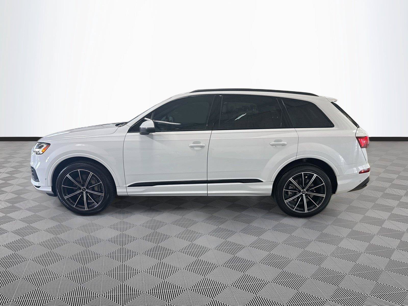 Certified 2024 Audi Q7 3.0T Premium Plus AWD/4WD image 4