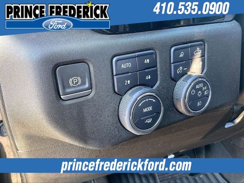 Used 2024 Chevrolet Silverado 2500 LTZ w/ LTZ Premium Package image 35