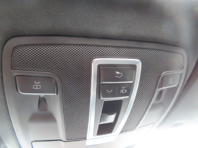 Used 2018 Mercedes-Benz GLS 450 4MATIC image 35