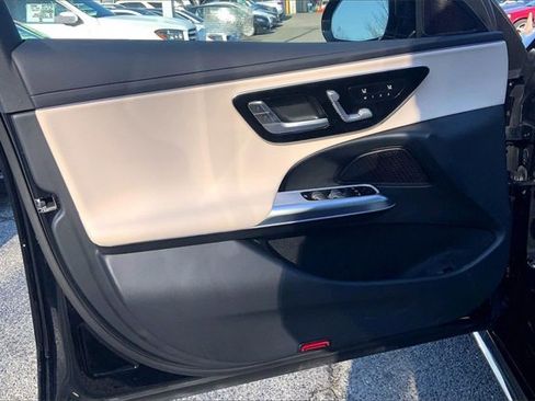 Used 2025 Mercedes-Benz E 350 4MATIC Sedan image 18