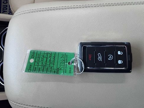 Certified 2024 Jeep Grand Cherokee L Limited AWD/4WD image 32
