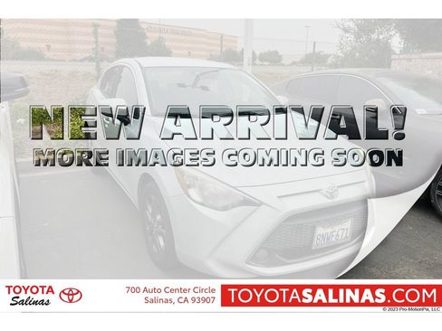Used 2019 Toyota Yaris LE FWD image 1