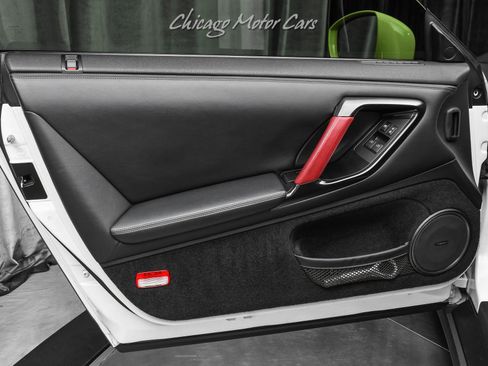 Used 2013 Nissan GT-R Black Edition AWD/4WD image 23