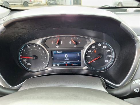 Used 2024 Chevrolet Equinox LS w/ LS Convenience Package image 4