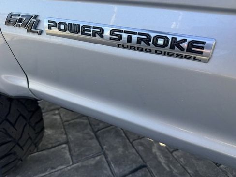 Used 2017 Ford F250 Platinum w/ Platinum Ultimate Package image 8