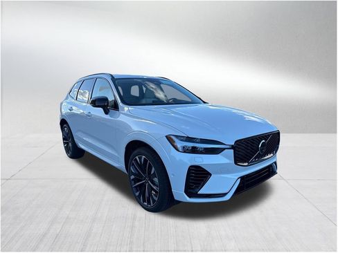 New 2026 Volvo XC60 T8 Ultra w/ Protection Package Premier AWD/4WD image 3