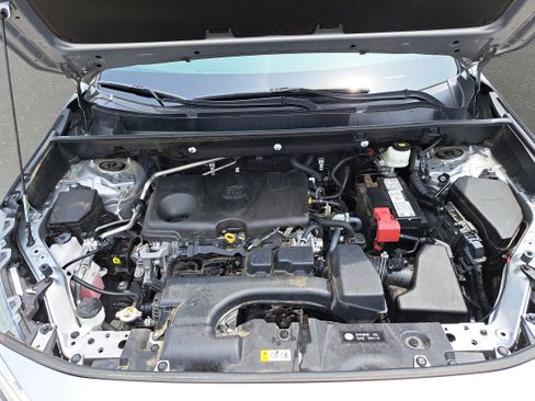 Used 2022 Toyota RAV4 Limited AWD/4WD image 29