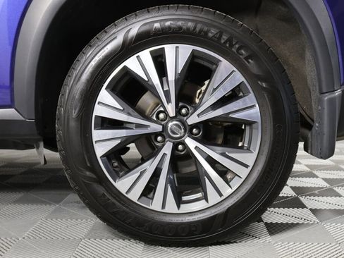 Used 2021 Nissan Rogue SV image 8