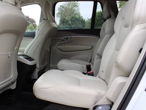 Certified 2023 Volvo XC90 B6 Ultimate w/ Protection Package AWD/4WD image 26