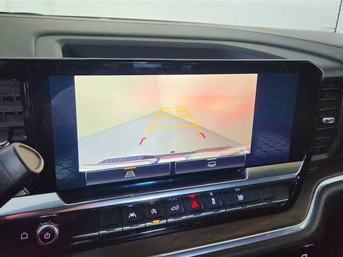 Used 2025 GMC Sierra 1500 SLT image 50