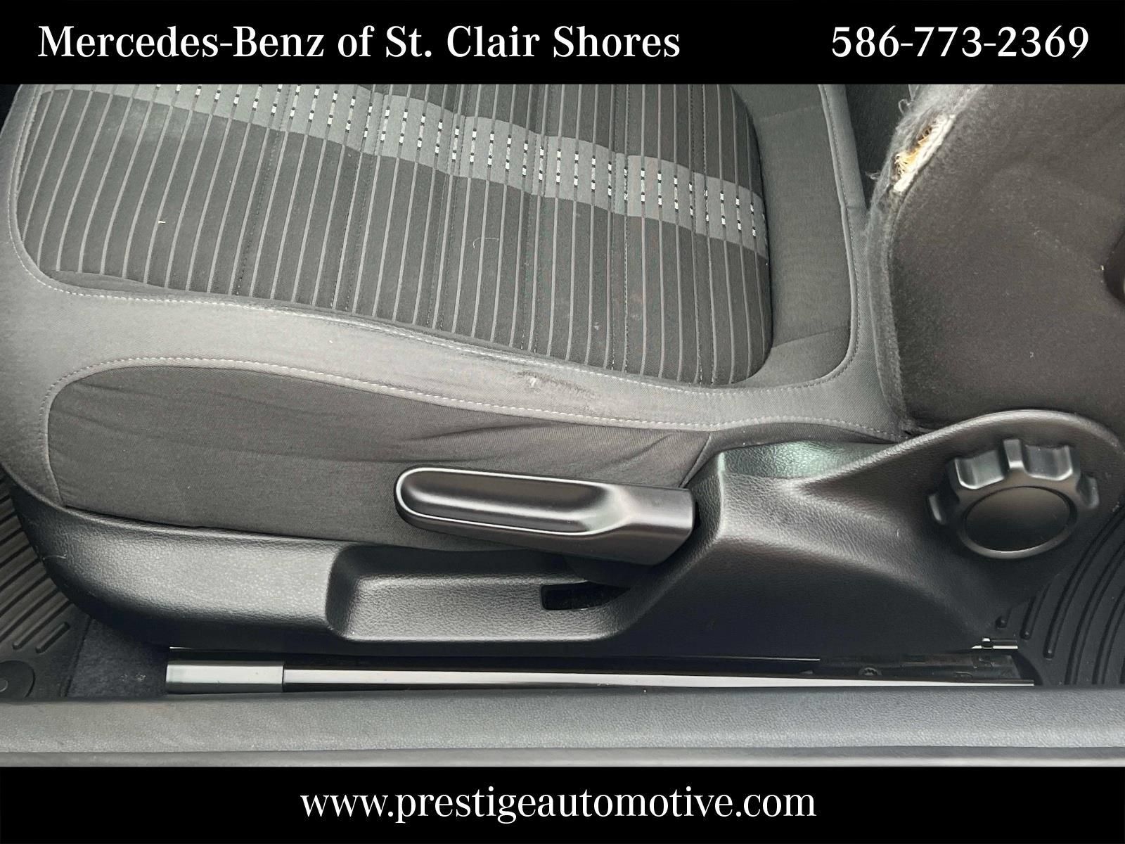 Used 2013 Volkswagen Beetle 2.0T FWD image 18
