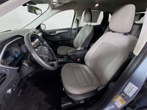 Used 2022 Ford Escape SE w/ Convenience Package image 12