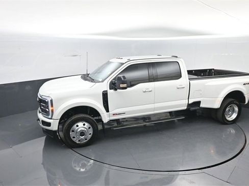 Certified 2025 Ford F450 Platinum image 19