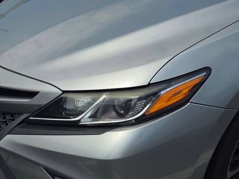 Used 2019 Toyota Camry SE FWD image 25