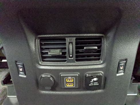 Used 2021 Nissan Titan Platinum Reserve w/ Moonroof Package AWD/4WD image 14