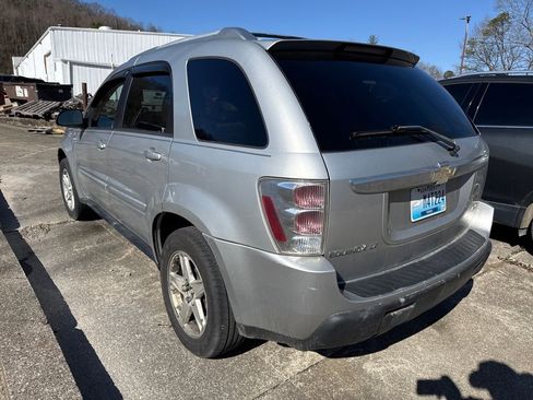 Used 2005 Chevrolet Equinox LT w/ Preferred Equipment Group image 6