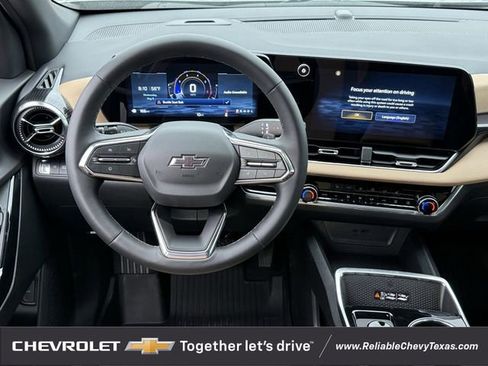 Used 2026 Chevrolet Equinox ACTIV w/ LPO, Floor Liner Package FWD image 12