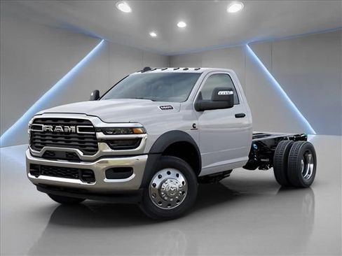New 2026 RAM 5500 Tradesman w/ Chrome Appearance Group image 1