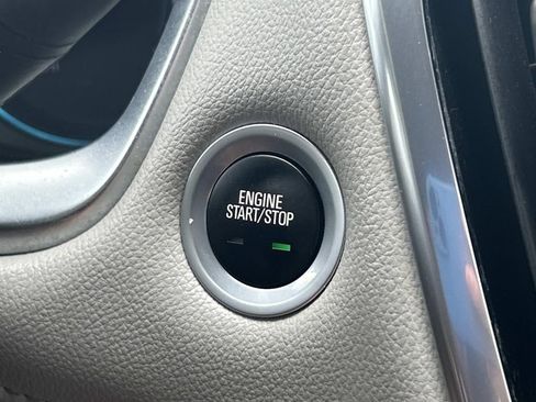 Used 2019 Chevrolet Traverse LT FWD image 38