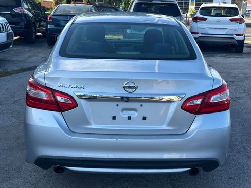 Used 2016 Nissan Altima 2.5 S w/ Power Driver Seat Package FWD image 7