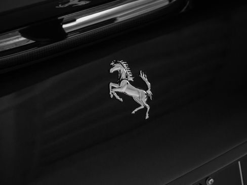 Certified 2021 Ferrari F8 Tributo RWD image 36
