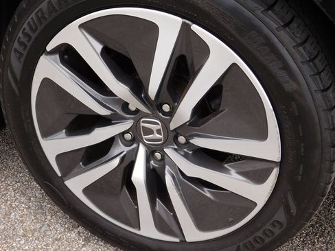 Used 2022 Honda Accord EX-L image 9