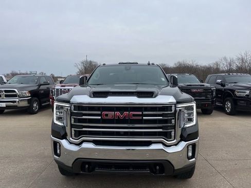 Used 2022 GMC Sierra 2500 SLT w/ SLT Premium Package AWD/4WD image 2