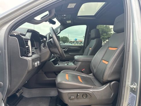 Used 2024 GMC Sierra 2500 AT4 w/ AT4 Premium Plus Package AWD/4WD image 7