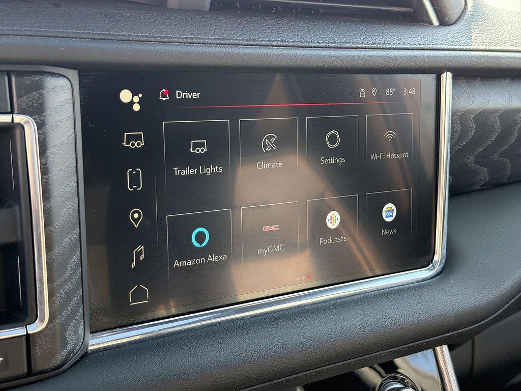 Used 2024 GMC Yukon XL Denali RWD image 41