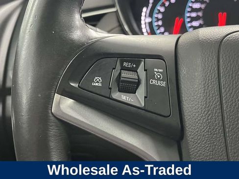 Used 2018 Chevrolet Trax LT w/ LT Convenience Package AWD/4WD image 26