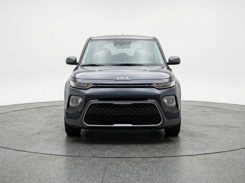 Used 2025 Kia Soul LX w/ LX Technology Package image 2