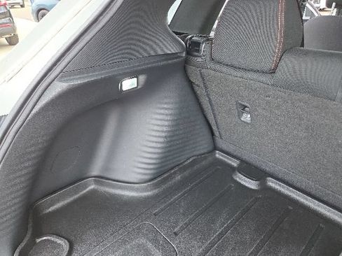 Used 2025 Honda HR-V Sport image 19