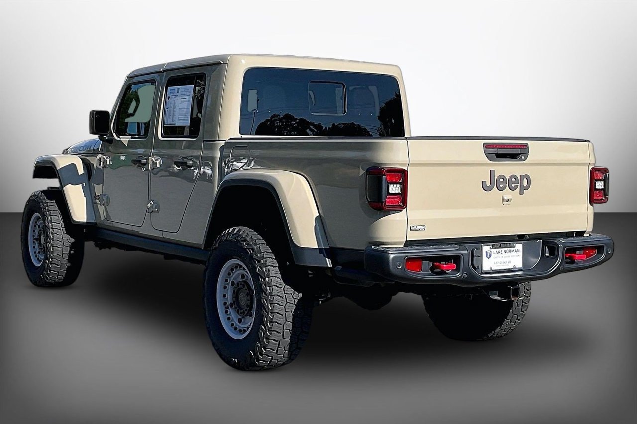 Certified 2020 Jeep Gladiator Rubicon AWD/4WD image 6