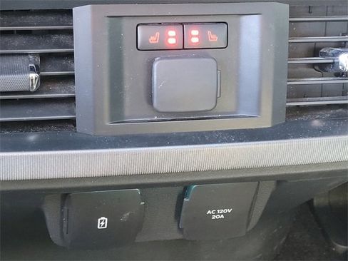 Certified 2023 Ford F150 Platinum w/ Equipment Group 701A High image 12