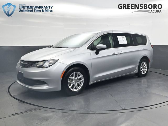 Used 2023 Chrysler Voyager LX FWD image 12