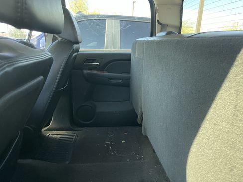 Used 2007 Chevrolet Silverado 2500 LTZ w/ Safety Package AWD/4WD image 8