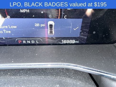 Used 2023 GMC Canyon Elevation w/ Convenience Package image 9