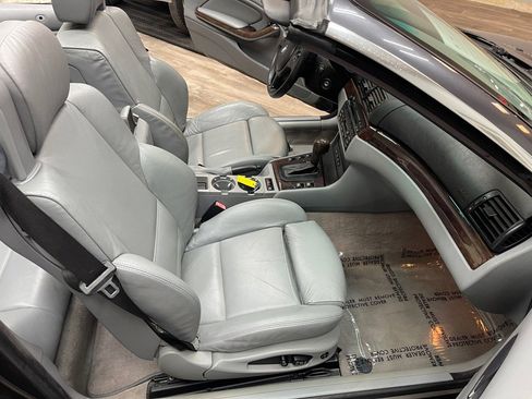 Used 2006 BMW 330Ci Convertible image 28