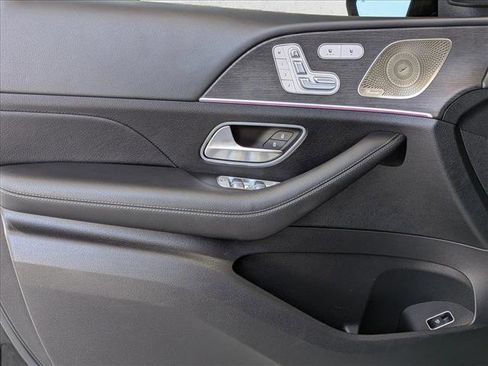 Used 2022 Mercedes-Benz GLE 350 4MATIC w/ Premium Package image 19
