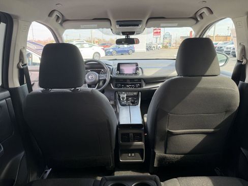 Used 2024 Nissan Rogue SV image 21