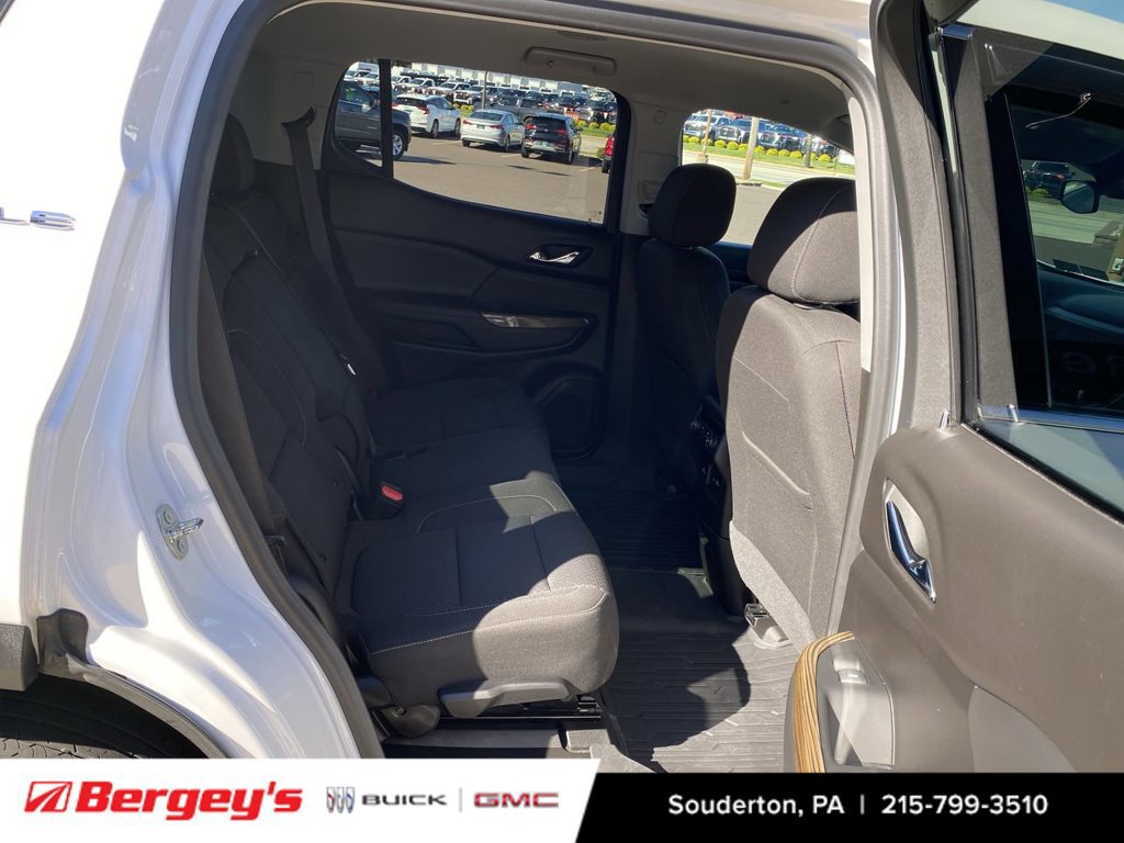 Used 2023 GMC Acadia SLE w/ Driver Convenience Package AWD/4WD image 31