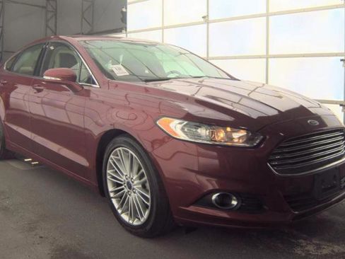 Used 2016 Ford Fusion SE w/ Equipment Group 202A AWD/4WD image 4