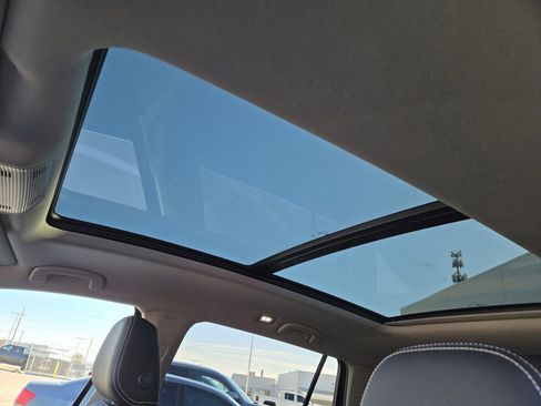 New 2025 Volkswagen Atlas SEL image 19