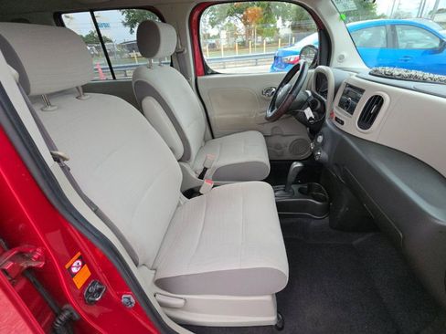 Used 2009 Nissan Cube 1.8 S w/ Interior Designer Pkg FWD image 11