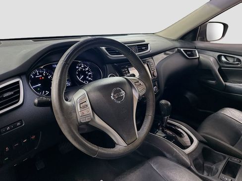 Used 2015 Nissan Rogue SL FWD image 11