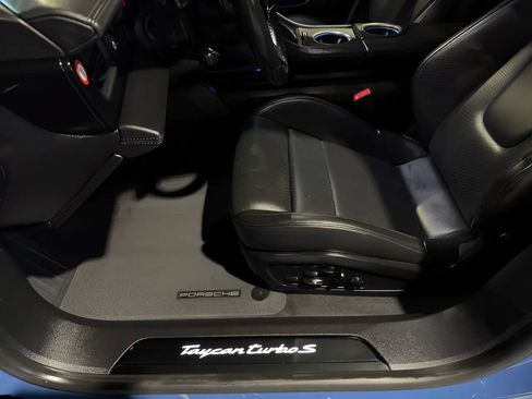 Used 2021 Porsche Taycan Turbo S AWD/4WD image 36