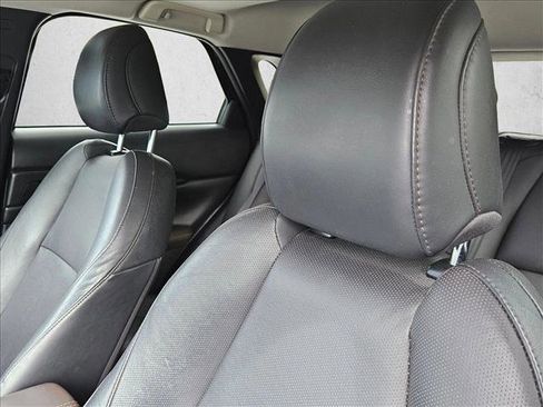 Used 2023 MAZDA CX-30 AWD 2.5 S w/ Premium Package image 7