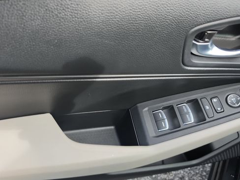 Certified 2025 Honda Accord LX image 15