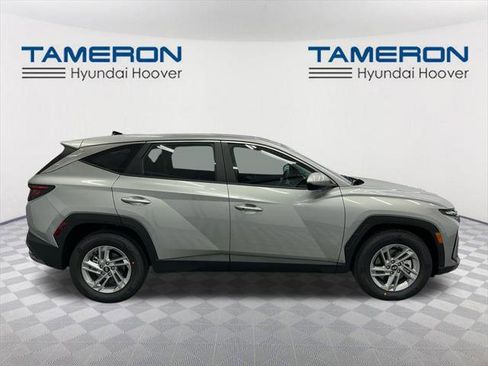 New 2026 Hyundai Tucson SE image 6
